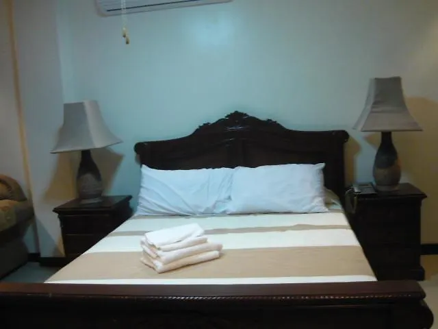Affinity Condo Resort - Luxury Hotel Angeles