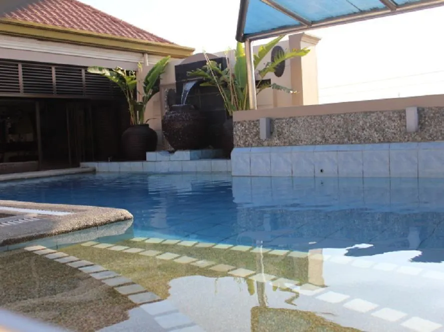 Affinity Condo Resort - Luxury Hotel Angeles