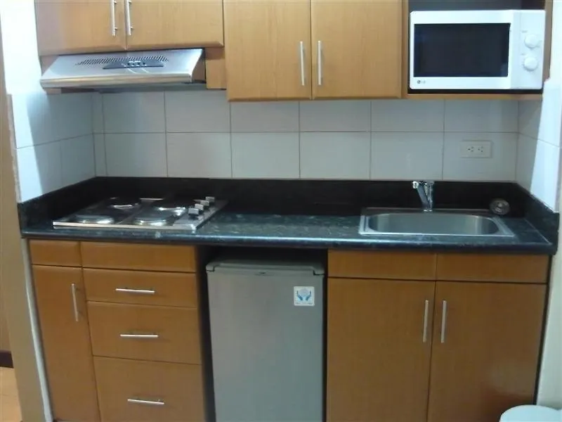Affinity Condo Resort - Luxury Hotel Angeles