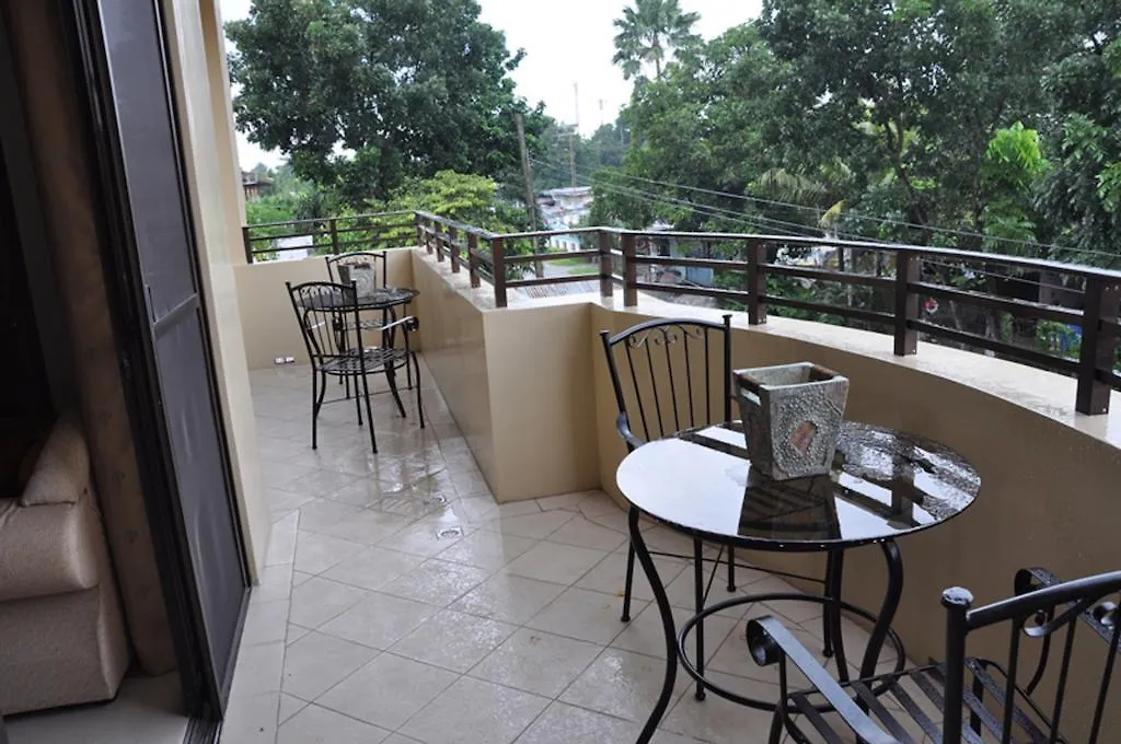 Affinity Condo Resort - Luxury Hotel Angeles 3*,